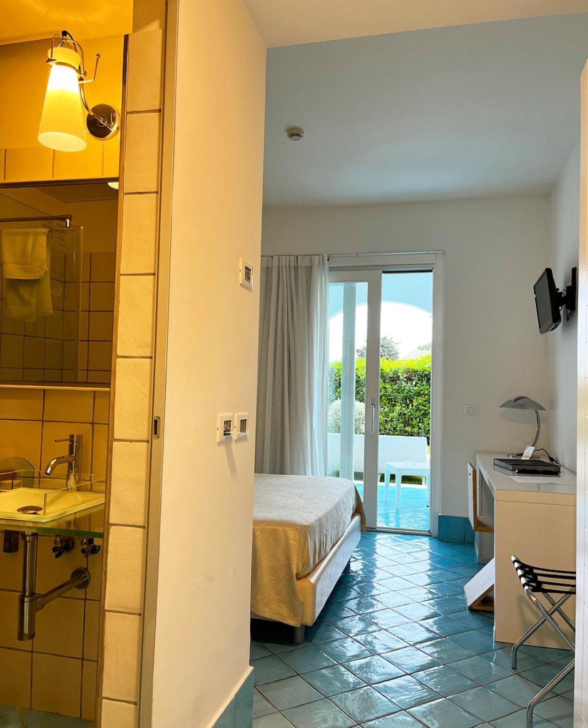 Ganimede Hotel Sperlonga Quarto foto